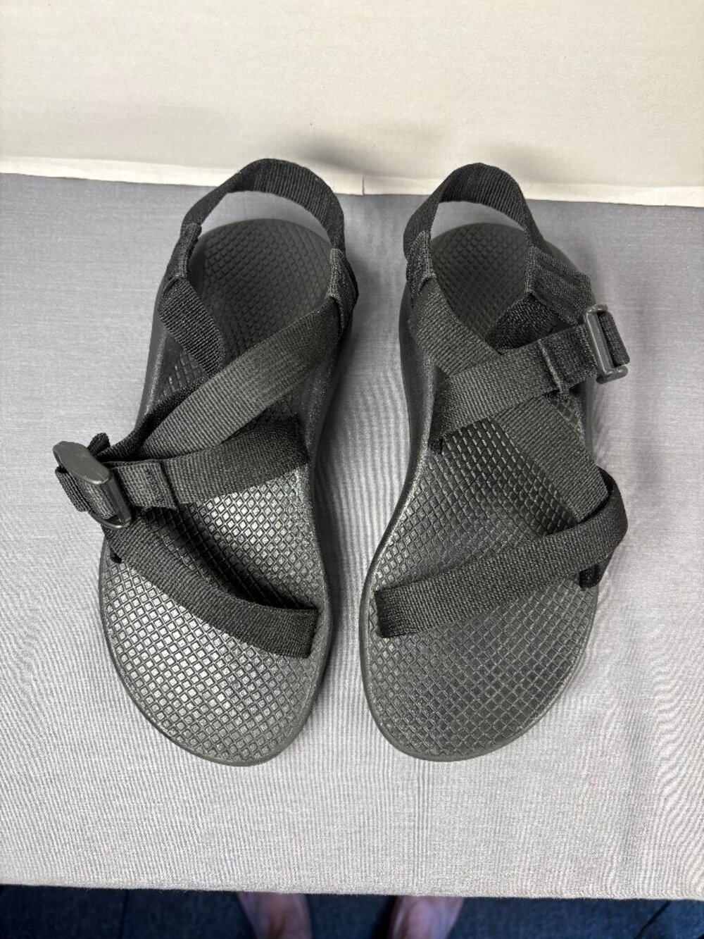 Chaco Women's Z/1 Classic Sandal. Black in size women's size 6.